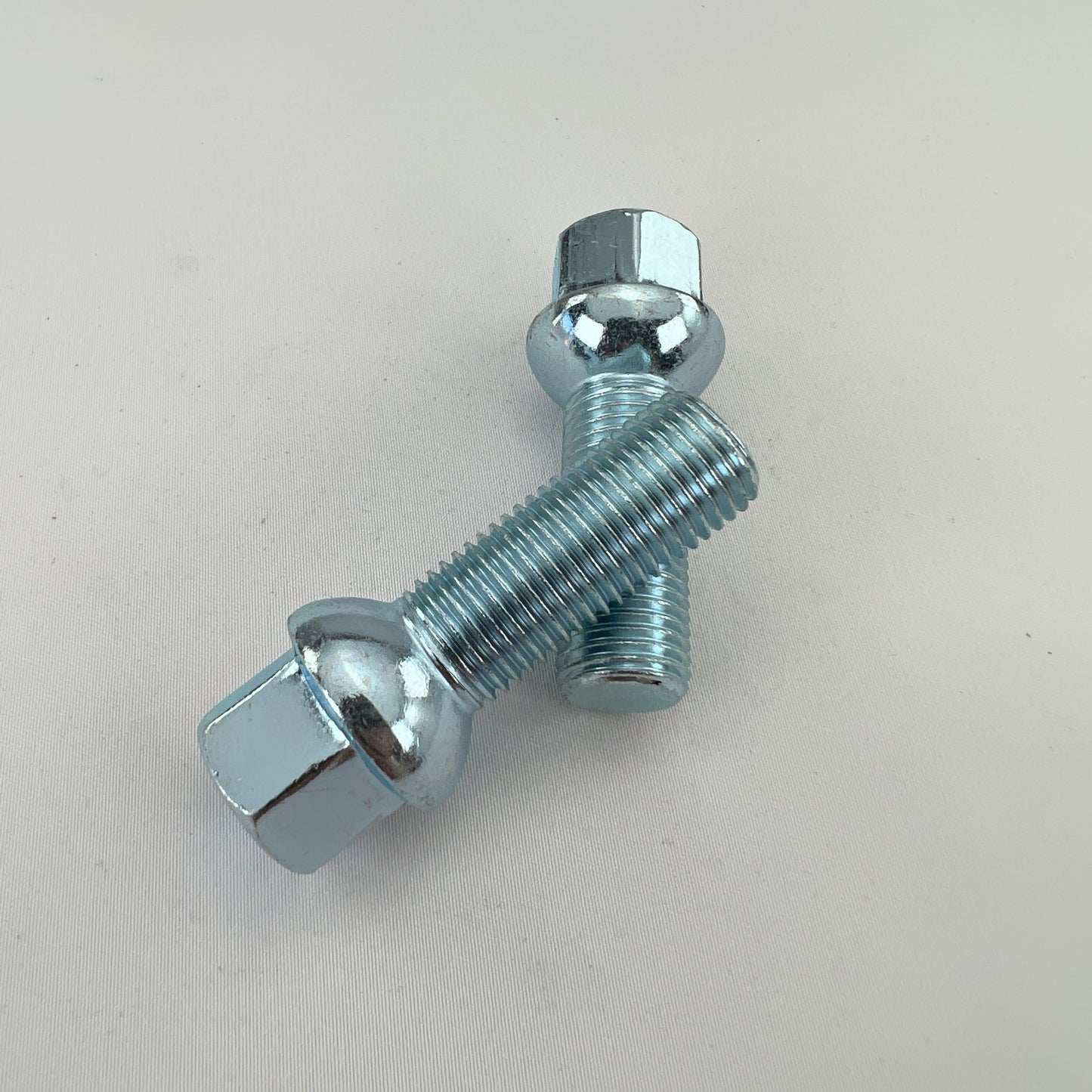 Lot de 20 Boulons de roue M14 x 1.50 35mm